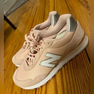 New Balance Women's 515 V3 Sneaker: Size 10